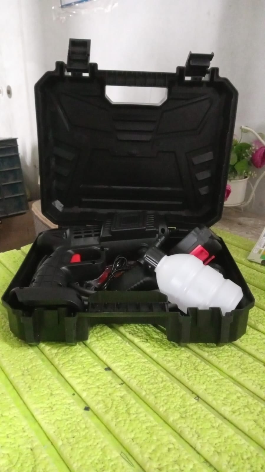 48V Wireless High-Pressure Car Washer - lifestyle