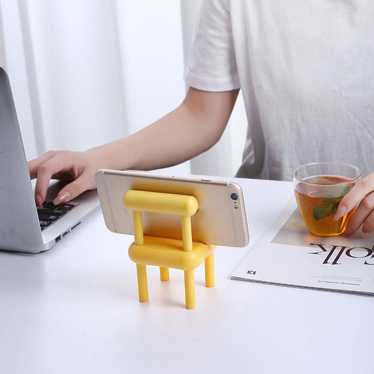 Mini Chair Phone Holder for All Mobile Phones (1 Pc)