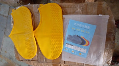 Non-Slip Silicone Rain Anti skid Waterproof Fordable Boot Shoe Cover ( Large )
